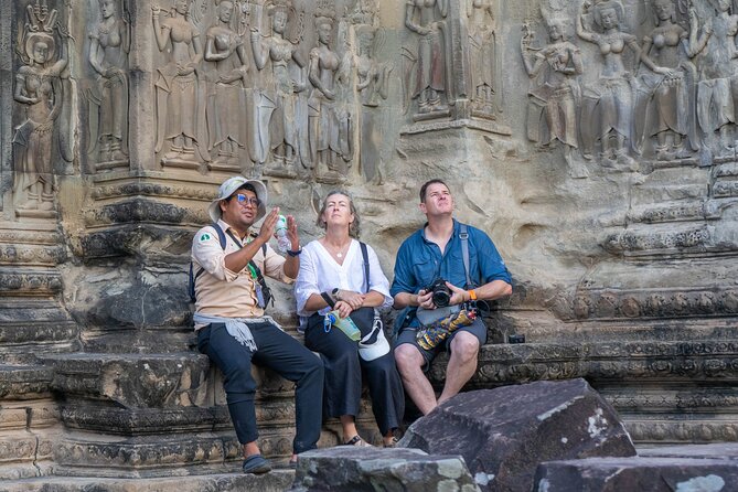 Angkor Adventure Vespa Tour / Tuk Tuk or Car - Srah Srang Lunch and a Local Break