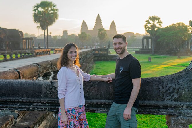 Angkor Sunrise Vespa Tour / Tuk Tuk or Car - Why the Vespa changes the temple day