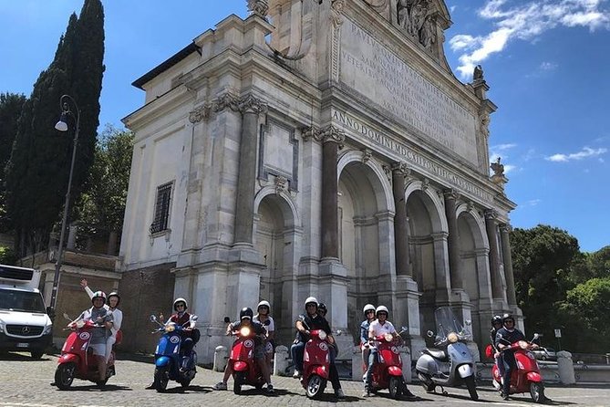 Beautiful Roma Tour on Vespa with Driver - Trevi Fountain and St. Peter’s Basilica