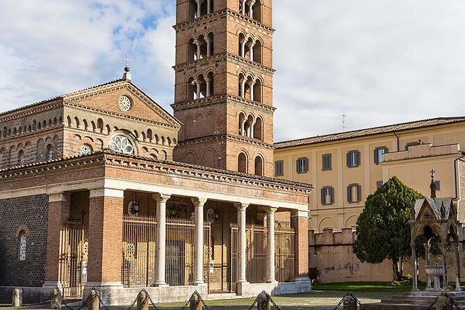 Castelli Romani Tour by Vespa - Villas, monuments, and countryside views
