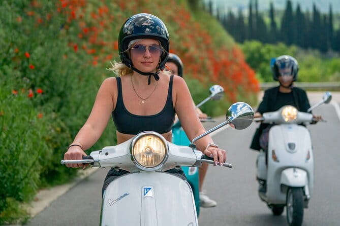 Chianti Vespa Tour with Lunch from Florence & E-car Option - Choosing between a Vespa and a Topolino