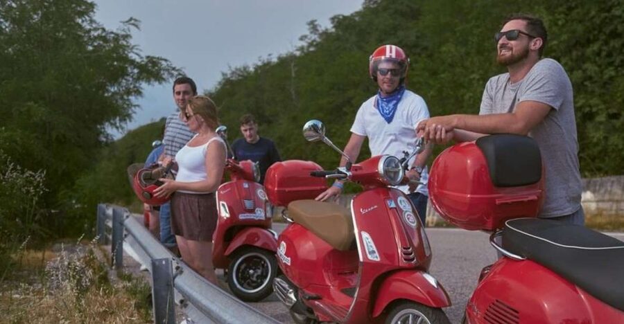 Desenzano del Garda: Lake Garda app-guided Vespa tour - Key points before you book