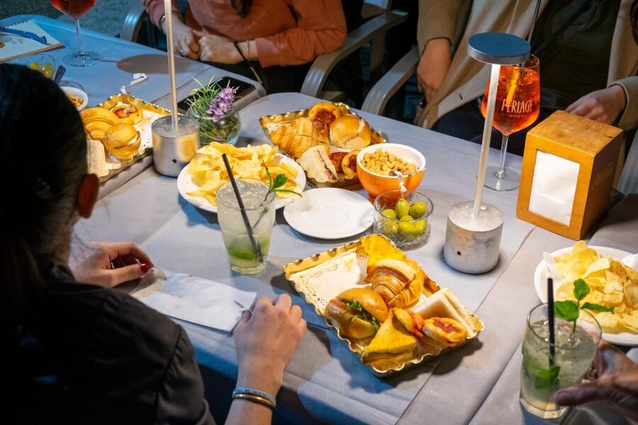 Evening Vespa Sidecar Tour with Gourmet Pizza Tasting - Trinità dei Monti and the Spanish Steps