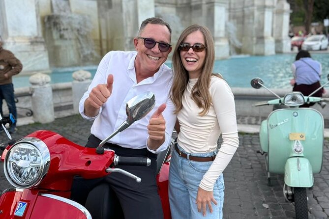 Explore Rome By Vespa - The Roman Forum panorama in 10 minutes