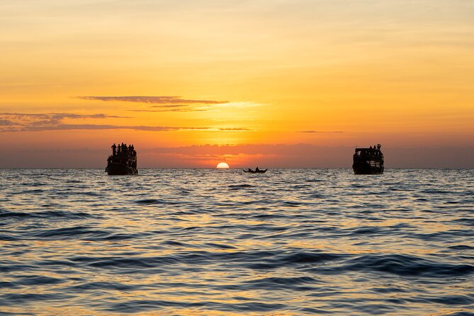 Floating Village Sunset boat Vespa Tour / Tuk Tuk Available - Leaving Siem Reap by Vespa