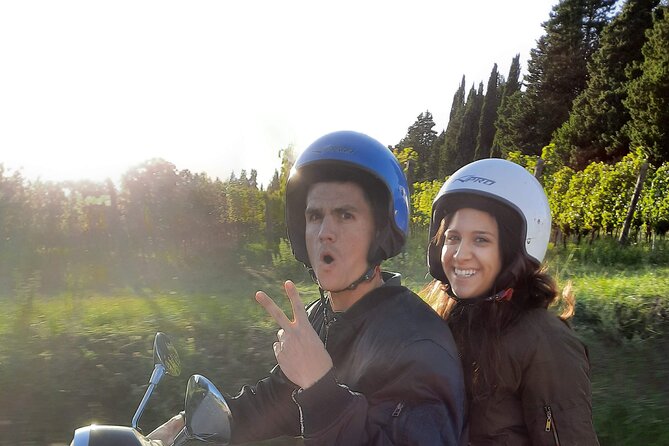 Florence Vespa Tour as a Passenger, max 6 people + Wine Window! - Key points at a glance