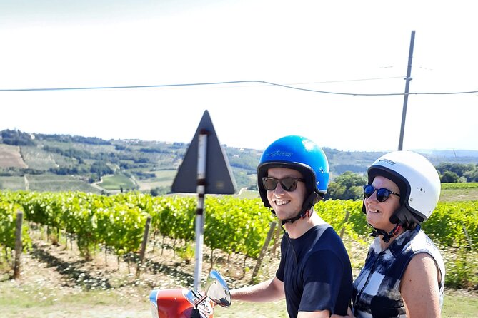 Florence Vespa Tour as a Passenger, max 6 people + Wine Window! - Why a passenger Vespa is a smart way to see Florence