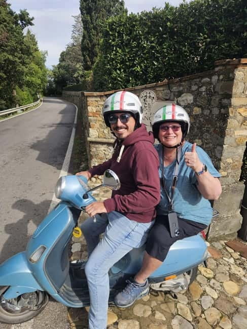 Florence: Vespa Tour as a Passenger + Wine Window! - The road toward Fiesole