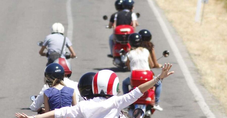 From San Gimignano: Vespa Tour in Chianti - Why a Vespa is a good match for Chianti