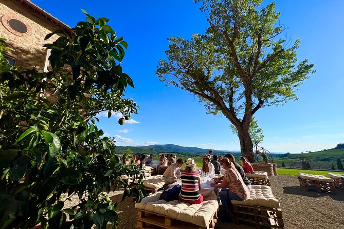 Full-Day Chianti Tour by Vespa Scooter from San Gimignano - Monteriggioni gives you an hour on foot