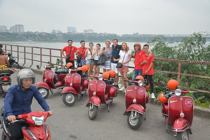 Hanoi By Vespa Tours: HISTORY + CULTURE + SIGHT + FUN 2,5 Hours - The downed B-52 at Huu Tiep Lake