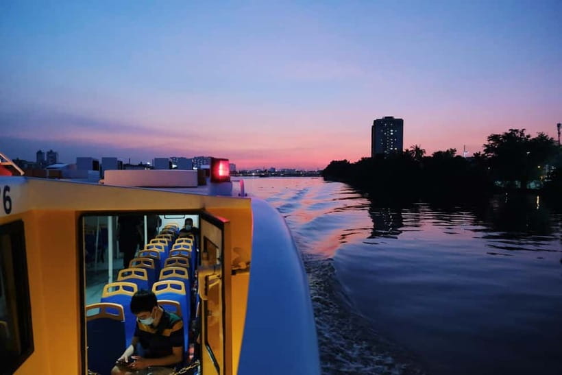 Hanoi Hidden Gems: Jeep, Vespa or Motorbike Tour - A family visit with a war veteran