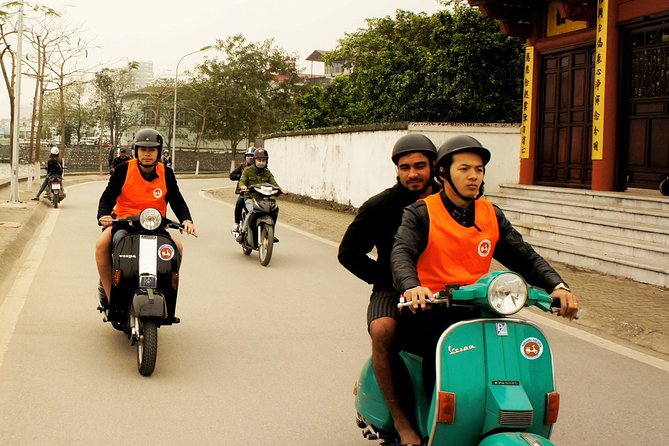 HANOI MUST SEE SITES Vespa Tour - Train street, with a short look