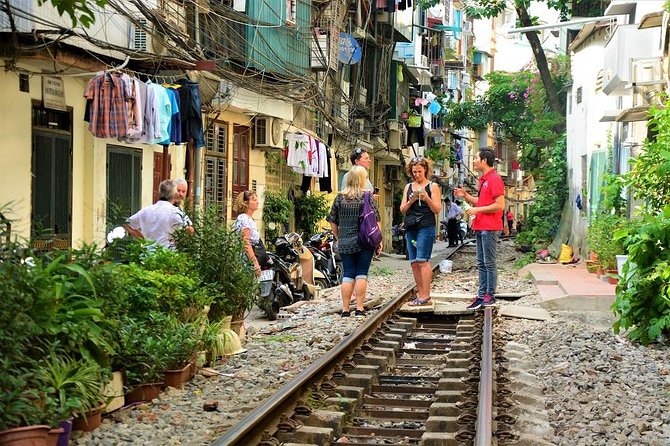 Hanoi Vespa Tours: Full Day Hanoi City & Countryside Vespa Tours - Red River Island and the road to Co Loa