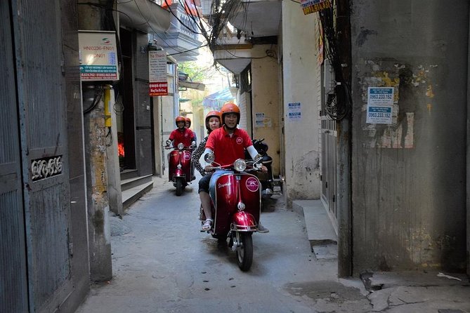Hanoi Vespa Tours: Hanoi After Dark Vespa Food Tours - Long Bien Bridge and the opening ride