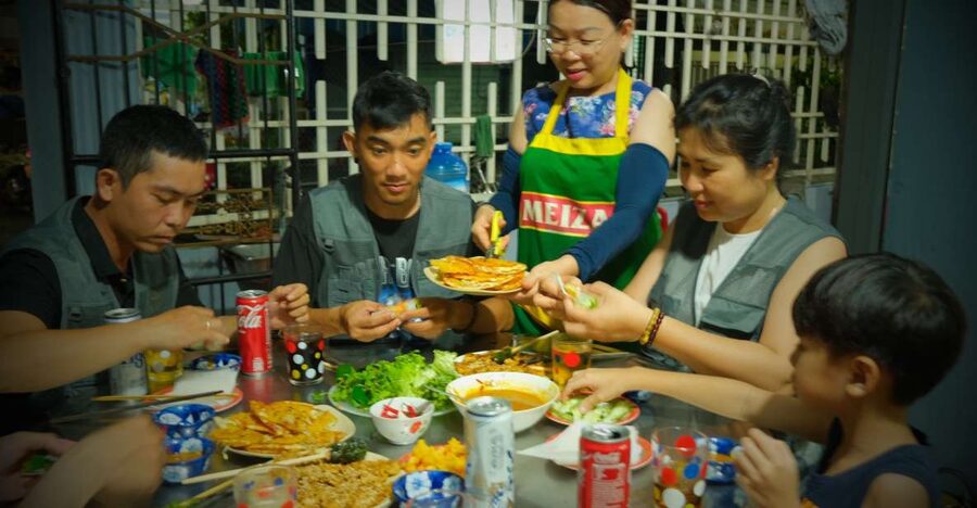 Hoi An: Evening Food Culture Tour by Vespa - Why a Vespa makes Hoi An food touring better