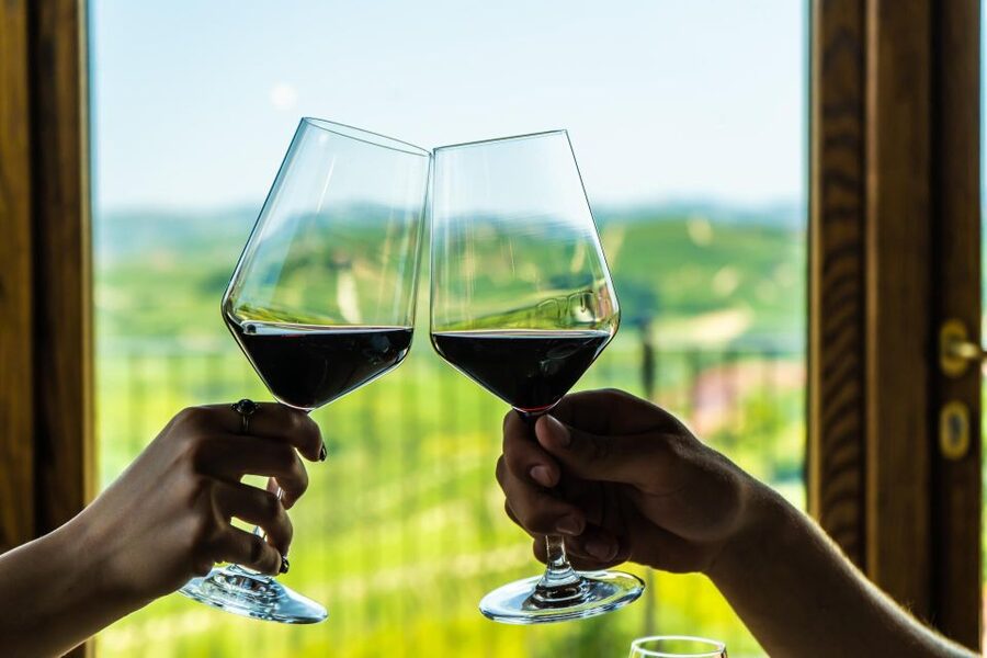 LANGHE : Vespa Tour to the Wine Region of Barolo - The first ride: getting used to the Vespa