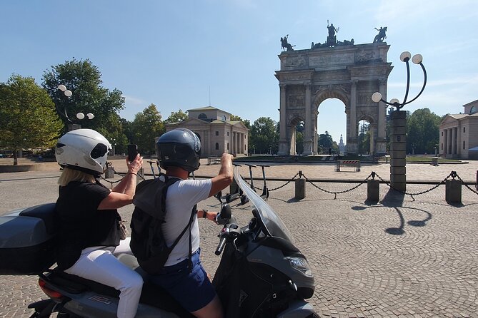 Milan Vespa Adventure: Private Tour for Couples and Friends - Why a Vespa Works Well in Milan