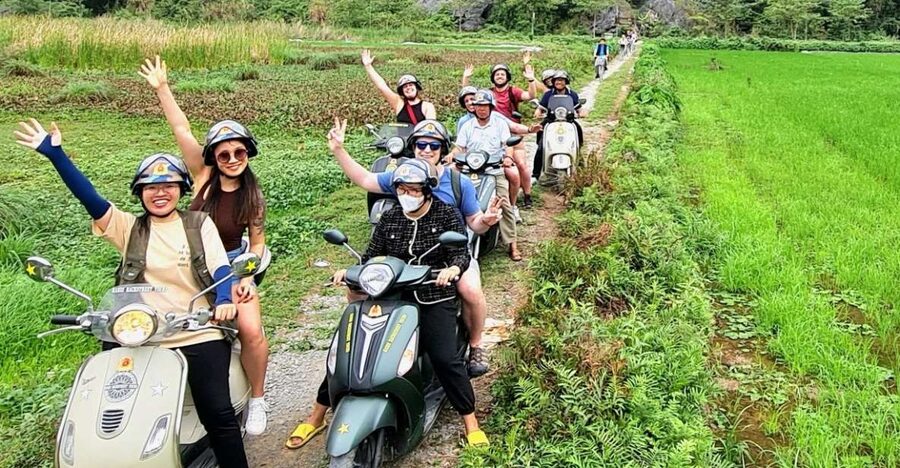 Ninh Binh Vespa Tours from Hanoi: Vespa + Boat + Daily Life - A calm boat ride through Tam Coc