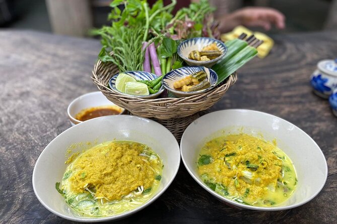 Phnom Penh Evening Foodie Vespa Tour / Tuk Tuk Available - Starting at 5:30 pm with Phnom Penh by Vespa
