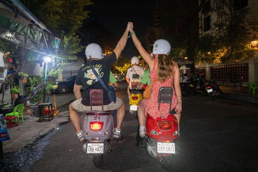 Phnom Penh Night Foodie Vespa Tour / Tuk Tuk Available - Russian Market, desserts, and unusual snacks