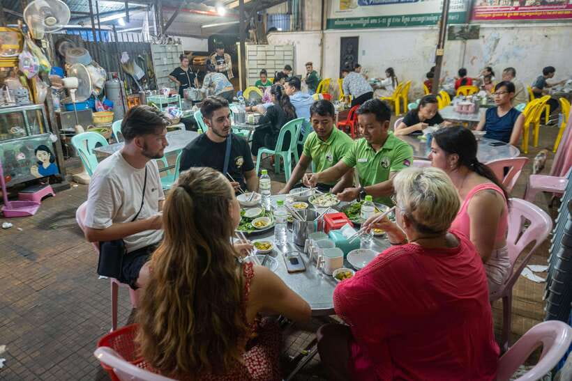 Phnom Penh Night Foodie Vespa Tour / Tuk Tuk Available - Starting at Wat Botum Park