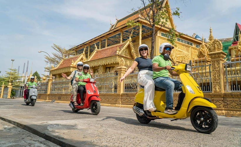 Phnom Penh Silk Island Haft Day Tour - Top Rating Experience - Crossing by ferry to Silk Island