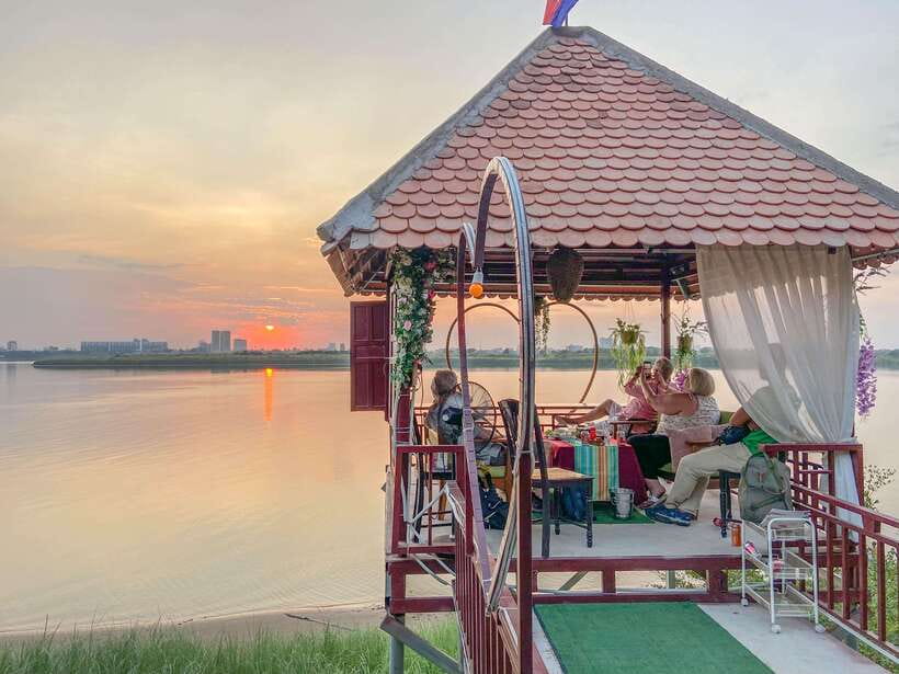 Phnom Penh Silk Island Sunset Vespa Tour / Tuk Tuk Available - Leaving Phnom Penh at 3 pm