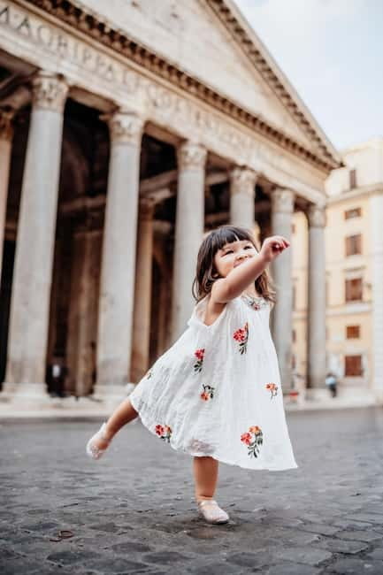 Photo Shoot in Rome with Vespa And Vintage Fiat 500 Options - Trevi Fountain, with one practical warning