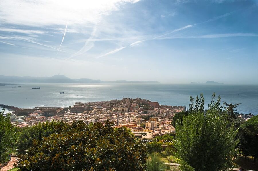 Private Tour: Naples Food Tasting Tour by Vintage Vespa - What the guides add to the day