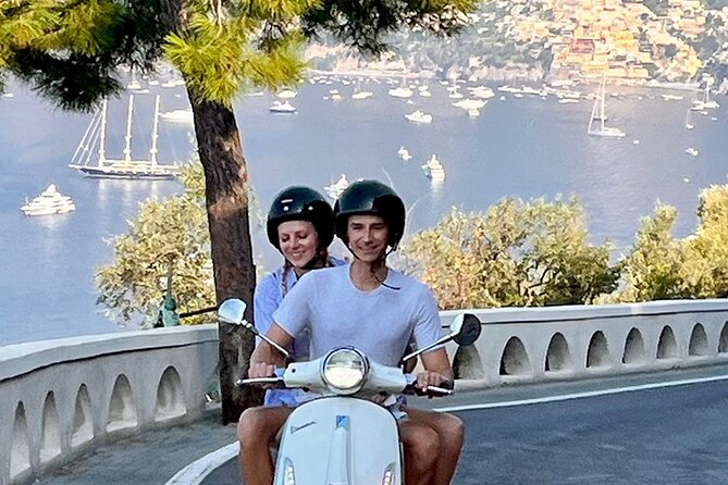 Private Vespa scooter Adventure on the Amalfi Coast - Praiano and Marina di Praia