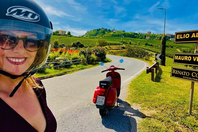 Rent a vintage Vespa for a whole day in Alba - Why the private format matters