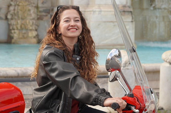 Roma Vespa Tour Pick-up from Hotel - The Gianicolo Terrace and the wide city view