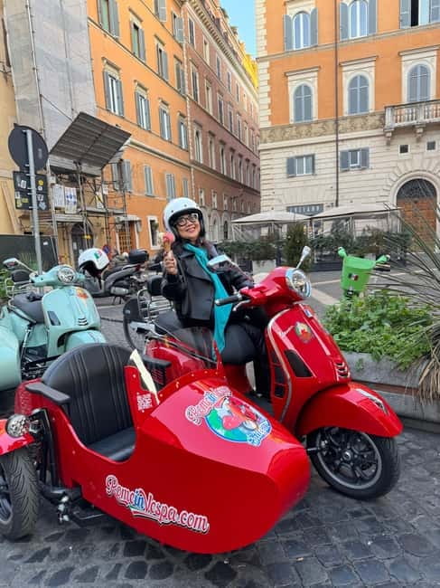 Rome 1.5 hours Private tour in Vespa Sidecar vintage style - The Spanish Steps and Trevi Fountain