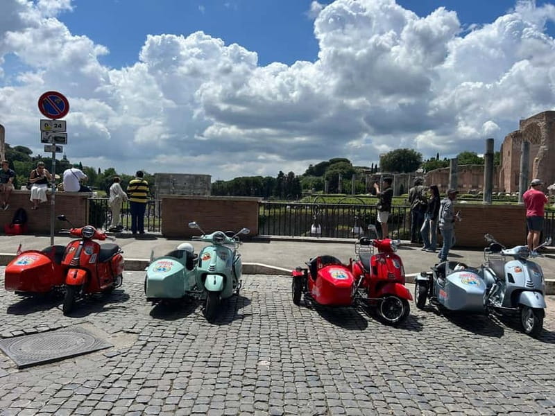 Rome 1.5 hours Private tour in Vespa Sidecar vintage style - Pincio Balcony and views across Rome