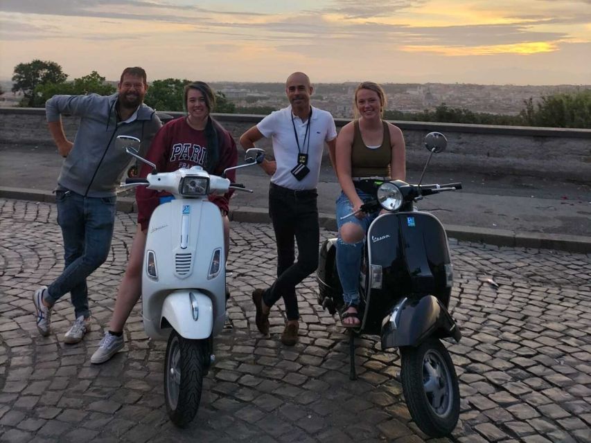 Rome by Night Vespa Tour With Driver/Private Guide - What the private guide adds