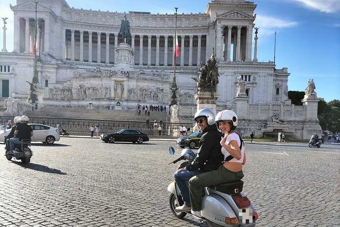 Rome by Vespa: Classic Rome Tour with Pick up - Orange Garden and Santa Sabina on Aventine Hill
