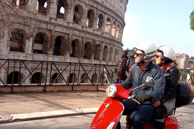 Rome by Vespa: Classic Rome Tour with Pick up - Campo de’ Fiori and a final ride over Palatine Hill