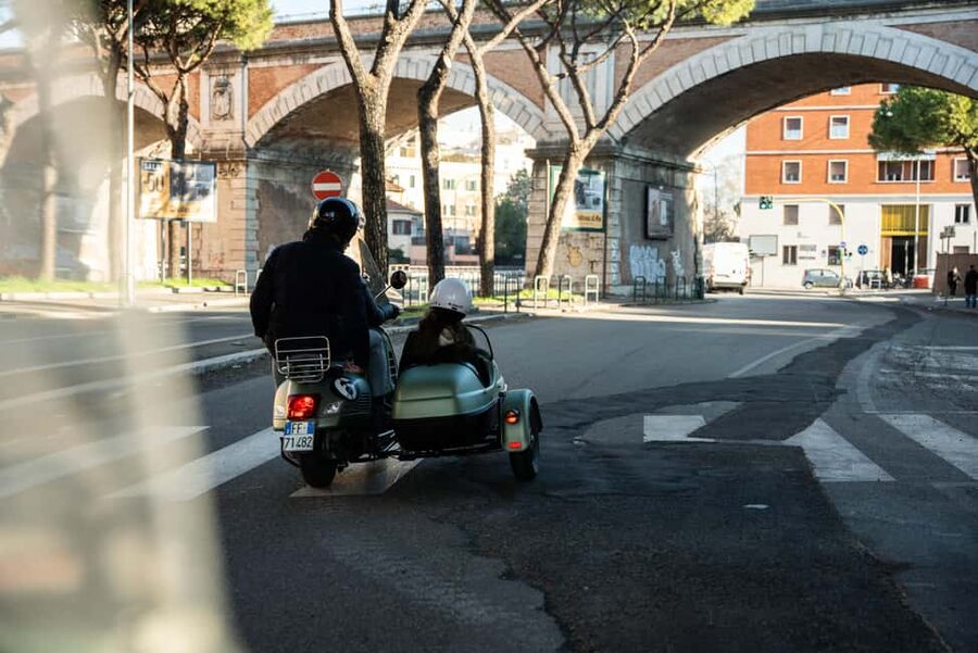 Rome: Evening Vespa Sidecar City Tour - The sidecar setup and comfort limits