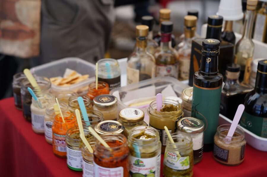 Rome: Guided City Food Tour by Vespa and Tastings - Campo de’ Fiori brings the market into the route