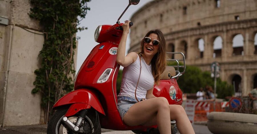 Rome: Photography services by Vespa with Aperol Spritz - Key points to know before booking