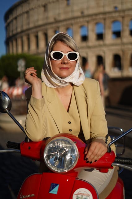 Rome: Photography services by Vespa with Aperol Spritz - A slower pause at the Orange Garden