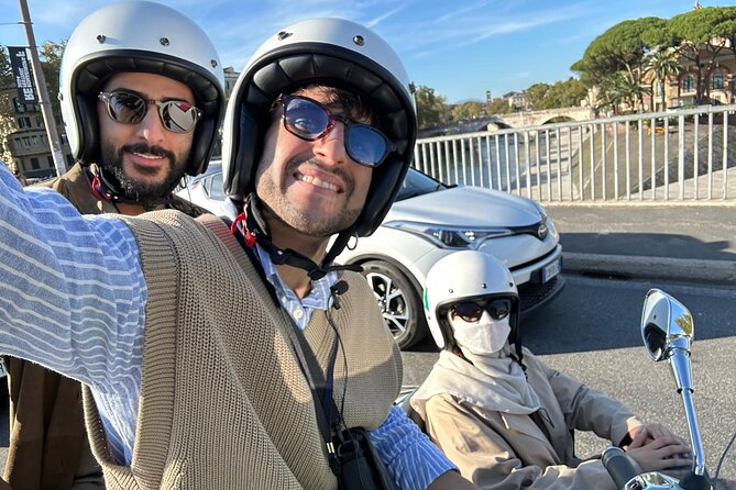 Rome Private Tour in a Vintage Vespa Sidecar Style for 90 Minutes - Piazza Navona and the Pantheon from the street