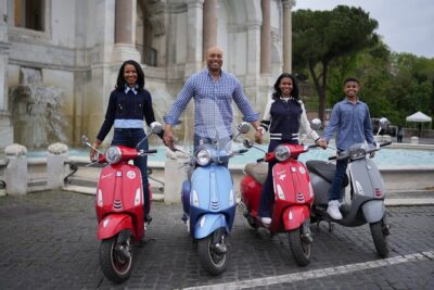 Rome’s Highest Hills Skyline Vespa Tour with Driver and Photo