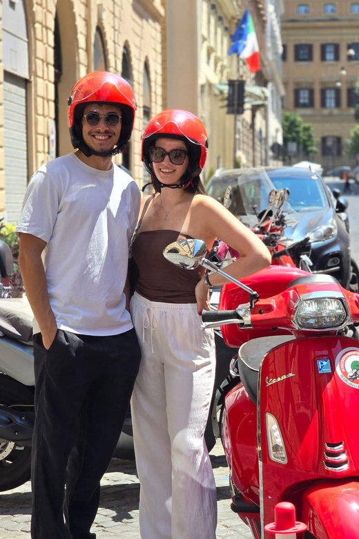 Rome: Vespa 125cc Daily rental ( Rome Termini & Vatican ) - Choosing Between the Primavera, Sprint, and GTS