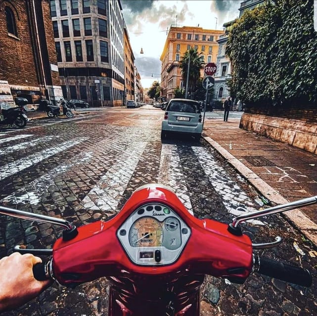 Rome: Vespa 125cc Daily rental ( Rome Termini & Vatican ) - Seeing Rome at Your Own Pace