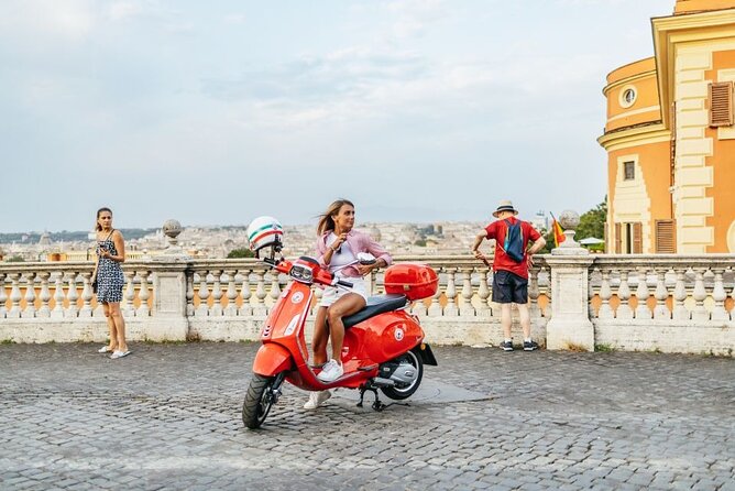 Rome Vespa 125cc Daily Rental - Picking up the Vespa on Via Aureliana