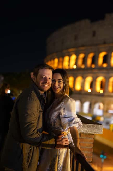 Rome: Vespa Night Experience with Aperol Spritz & Photos - Seeing the Colosseum lit at night