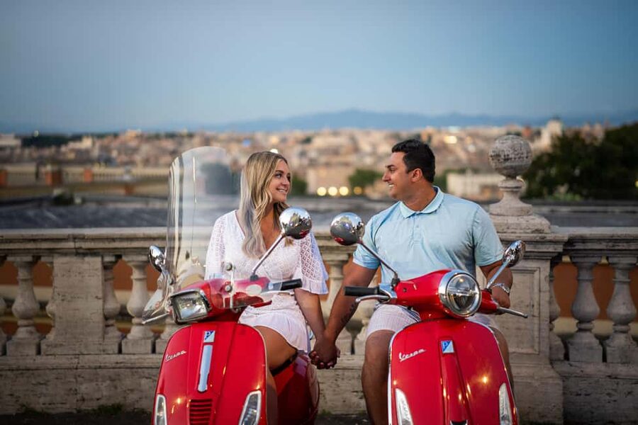 Rome: Vespa Photo Tour with City Center Pickup - Why a Vespa is a smart way to see Rome quickly