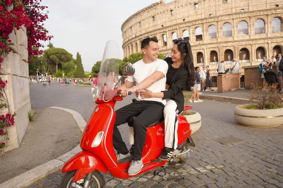Rome: Vespa Photo Tour with Historic City Highlights - Key details before you book